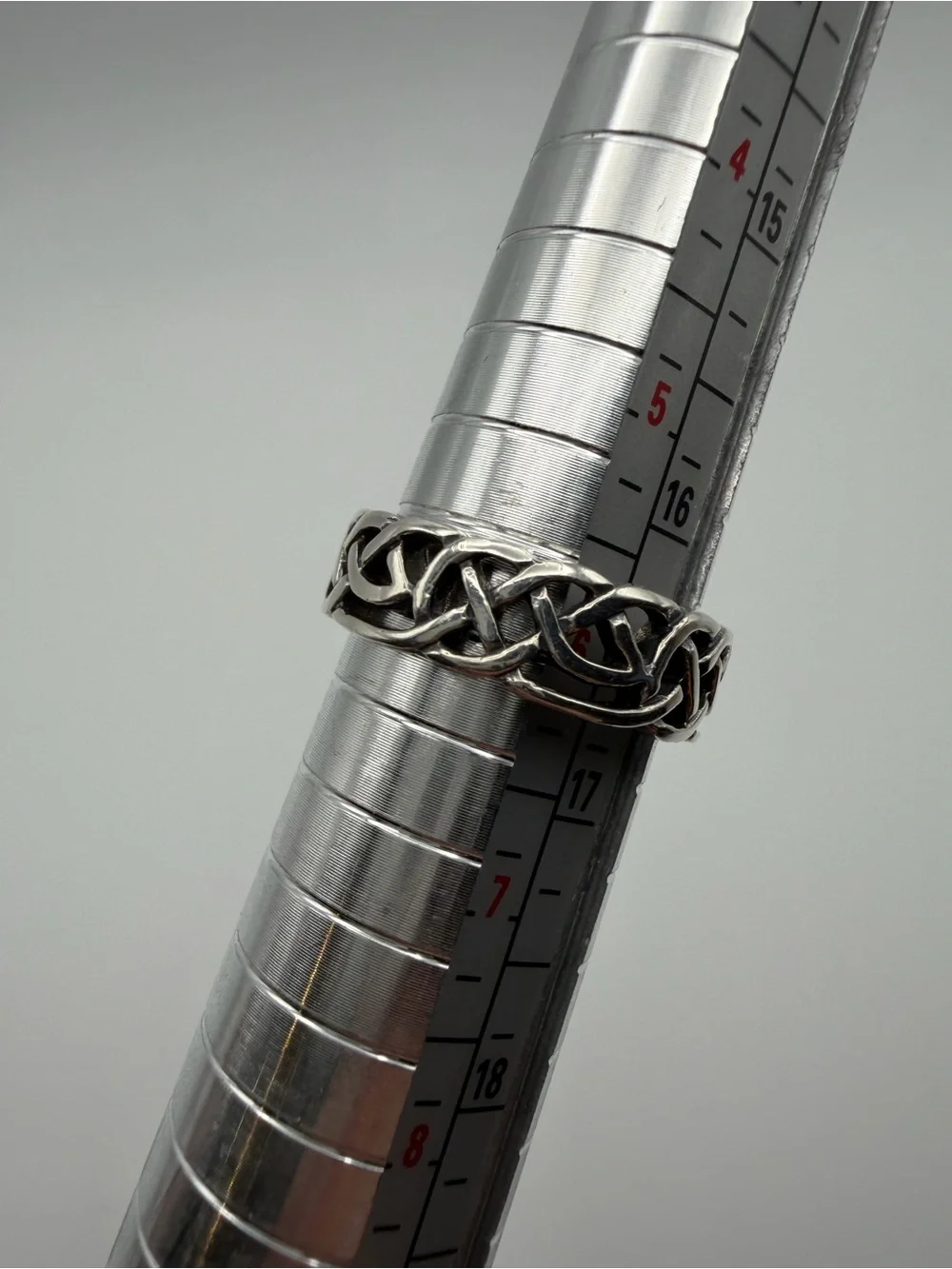 Sterling Silver Celtic Knot Band Ring - Size 6 - 4.5g